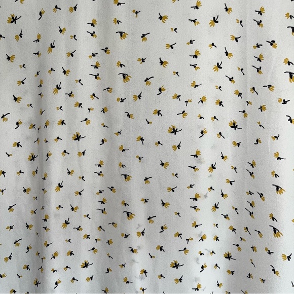 Loft White Floral Flutter Sleeve Blouse - Picture 2 of 5